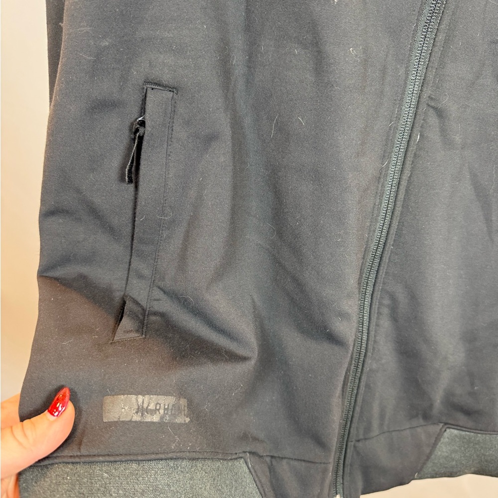 Rhone Performance Softshell Vest Full Zip Black/G… - image 8